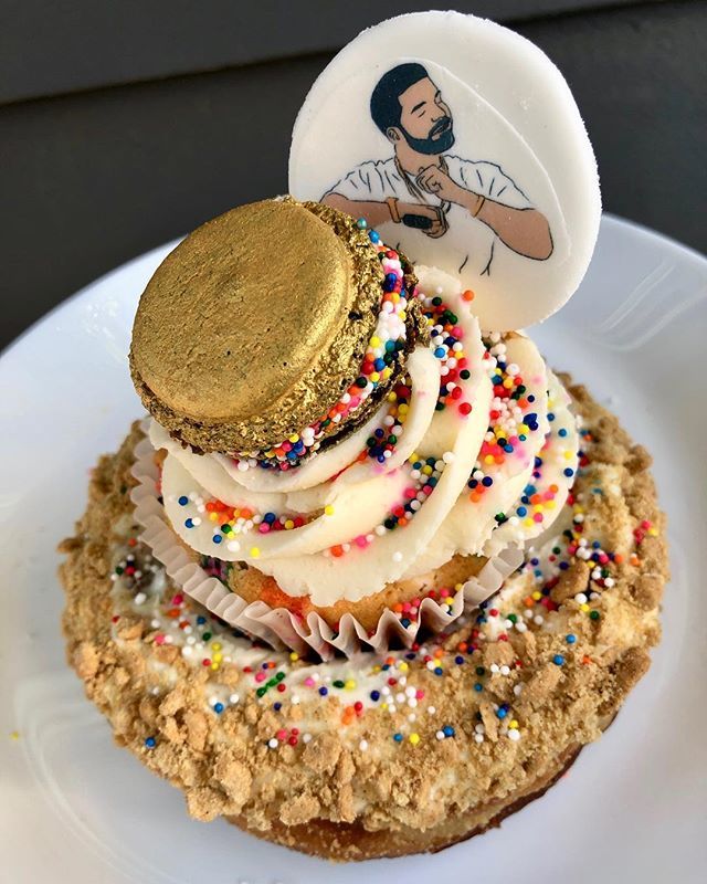 PVDonuts's tweet photo. To celebrate 2 years in our home on Ives Street, we’re obviously doing something totally over the top. Tomorrow through Sunday we'll have limited Dunkaroos donuts topped with funfetti cupcakes and a gold macaron, finished off with none other than @champa… https://t.co/mTnpkGnfFB https://t.co/hU8pmi8hw5