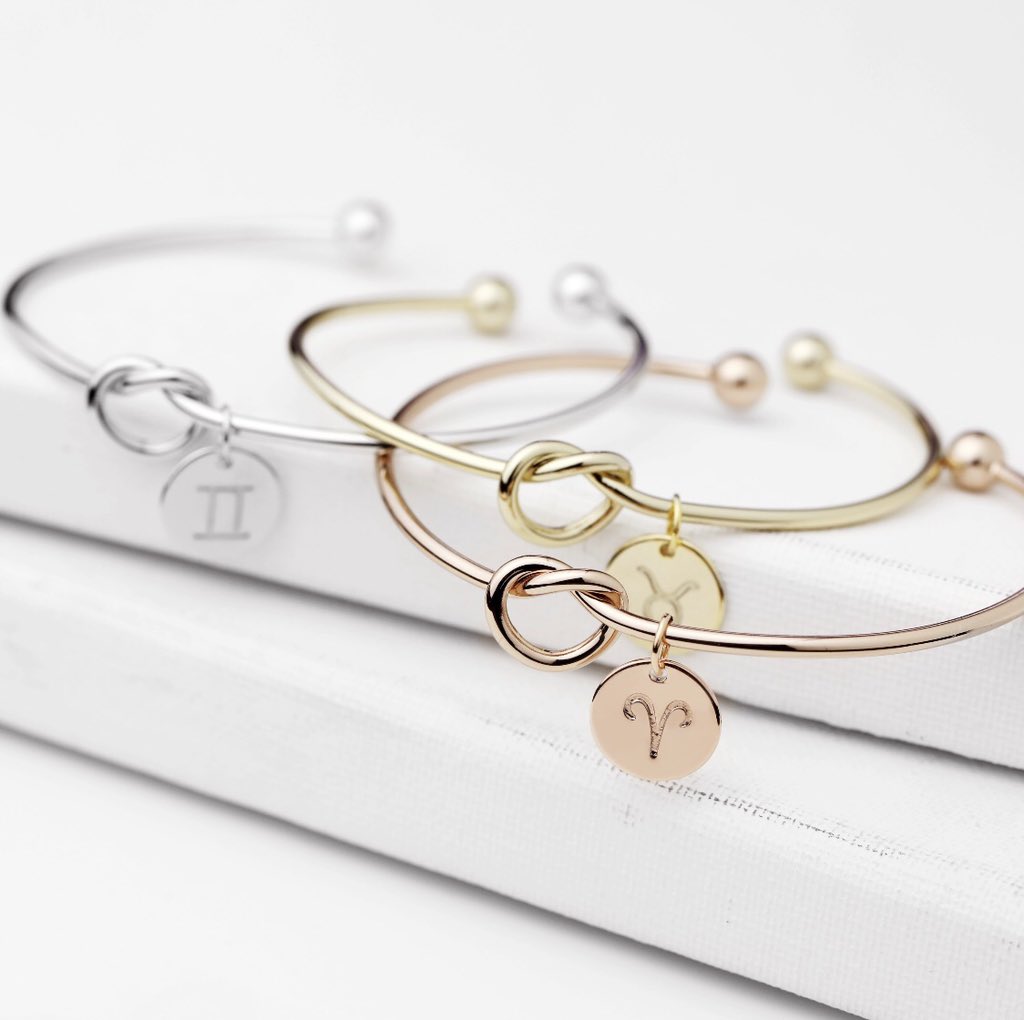 ForHersShop's tweet photo. Personalize your own or someone you love😍

Free domestic shipping! 

shop now: https://t.co/ToCzwMTgiE 💛 https://t.co/euGsHKRjw0