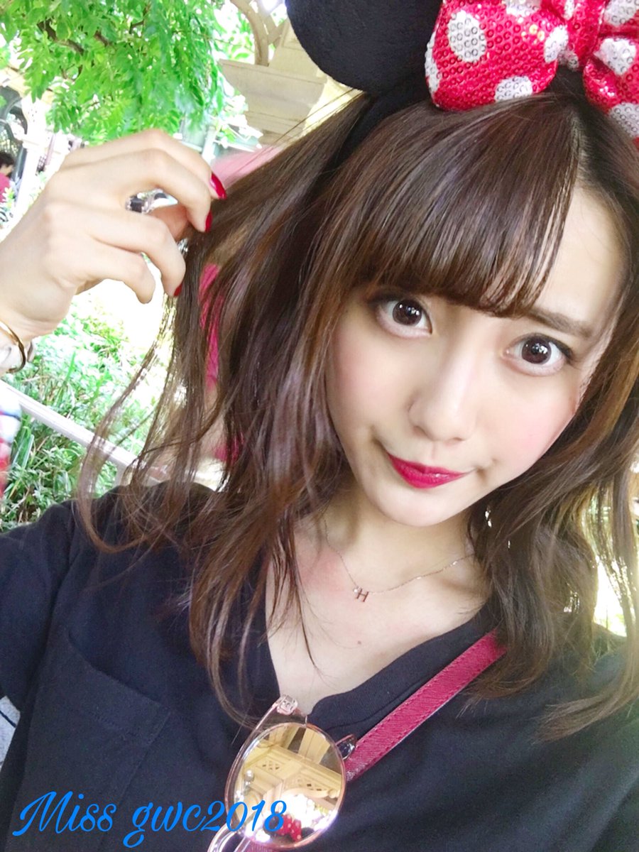 学習院女子大学 ミス和コンテスト 21 A Twitter 私の宝物 こんにちは No 5の大澤遥です 私の宝物は 友人達や家族からもらったアルバムやお手紙です アルバムを作成してくれたり お手紙を書いてくれるその気持ちがとても嬉しいからです 部屋に飾っていて