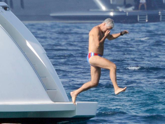 Corriere's tweet photo. Formigoni: «Ho perso tutto, ho solo 2000 euro. Io al rogo perché ho governato bene» https://t.co/E8tUmP6Chn https://t.co/nIlWxtEb3W