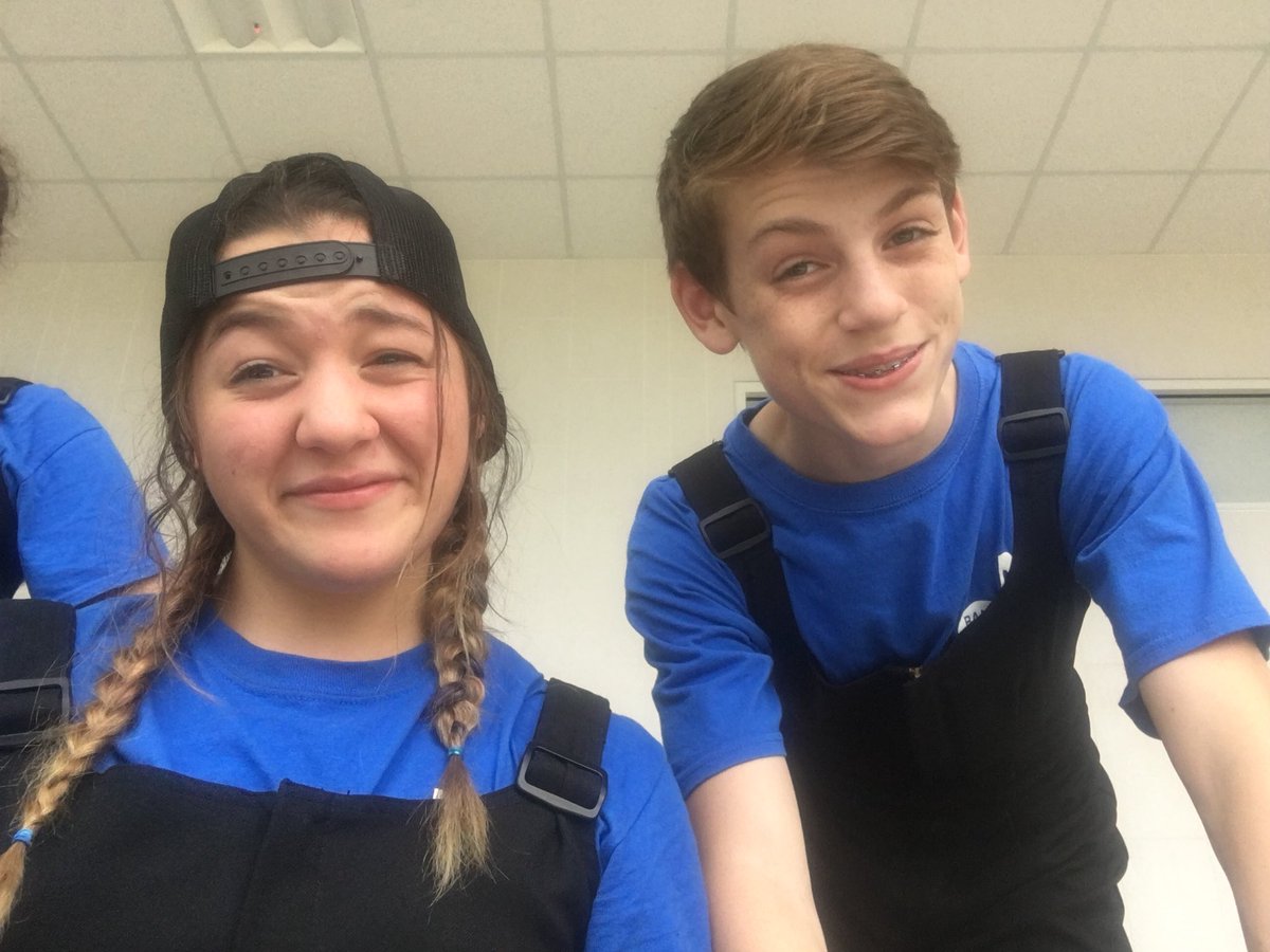 kalieAgwen's tweet photo. trumpet section ~ best section trumpets #band #trumpets #causecarltonsaid #dontbesorrybebetter #false #WHEREISCONNOR https://t.co/qEnMoLXlE9