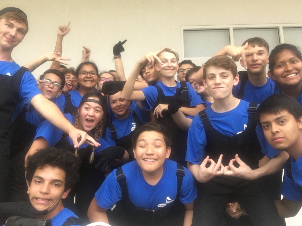 kalieAgwen's tweet photo. trumpet section ~ best section trumpets #band #trumpets #causecarltonsaid #dontbesorrybebetter #false #WHEREISCONNOR https://t.co/qEnMoLXlE9