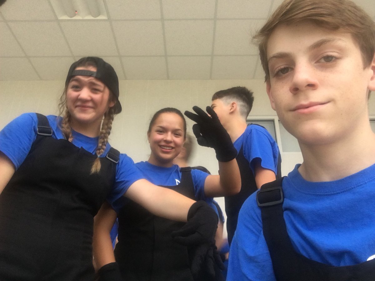 kalieAgwen's tweet photo. trumpet section ~ best section trumpets #band #trumpets #causecarltonsaid #dontbesorrybebetter #false #WHEREISCONNOR https://t.co/qEnMoLXlE9