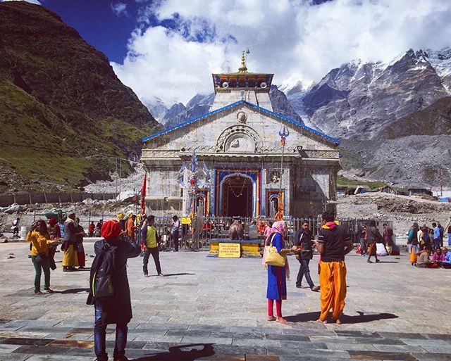 Amrita_Dass's tweet photo. Kedarnath, Meru, Sumeru- check
Photo: Kedarnath, Uttarakhand
#travel #uttarakhand #kedarnath #kedarnathtemple #uttarakhandtourism #uttarakhanddiaries #mountain #himalaya #travelblogger #travelwriter #travelgram #instatravel #hindu #pilgrimage #travelde… https://t.co/cBZbdvnoVa https://t.co/75zd8pp2xZ