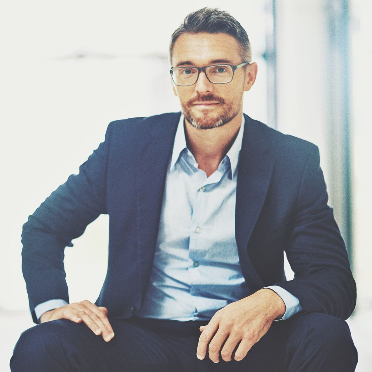 Restocking your husband’s wardrobe has never been easier. Classic essentials that are permanently available.