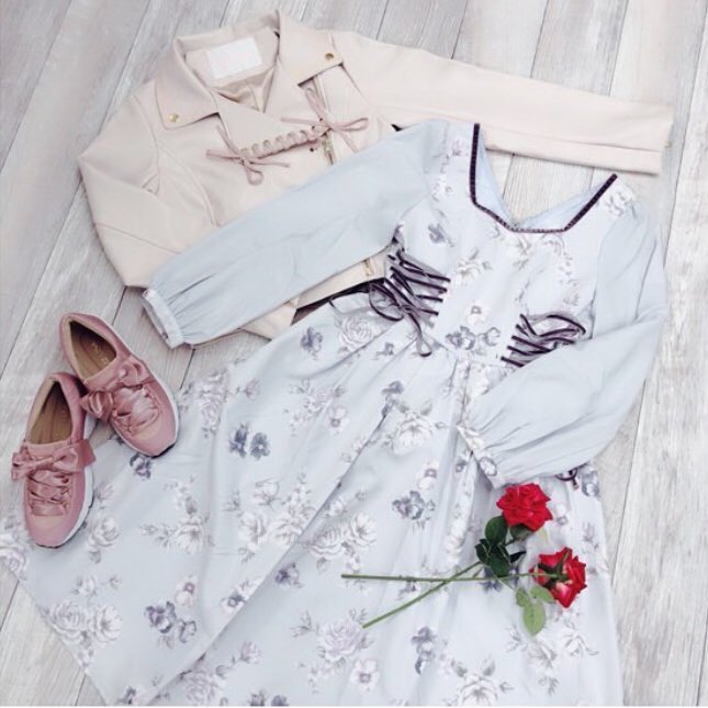 Liz Lisa Twitter પર Coordinate Items パンジーローズワンピース 9 800 Tax 発売中 レースアップライダース 12 000 Tax 発売中 リボンスニーカー 6 900 Tax 発売中 コーデ 新作 T Co Fc3vjelgew
