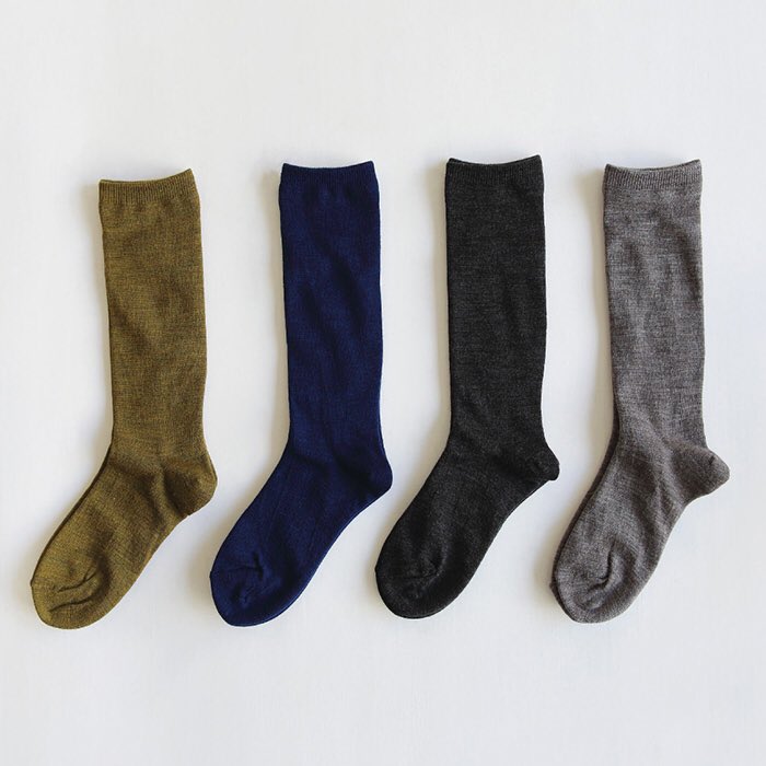 ビッグモリーズ Twitterren 寒さ対策は足元から 肌にふれる部分はシルクそと側は綿素材の二重ソックス あったかアイテム T Co Szj8e0ofil くつした くつした部 靴下 ソックス あしもと倶楽部 靴下コーデ 子どものいる暮らし 敏感肌 寒さ対策 冷え