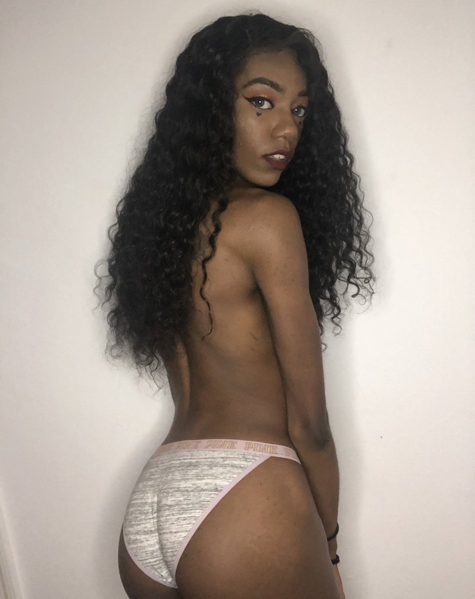Chanel Skye✨ on X: turn around for me t.colEVQVcIQmz  X