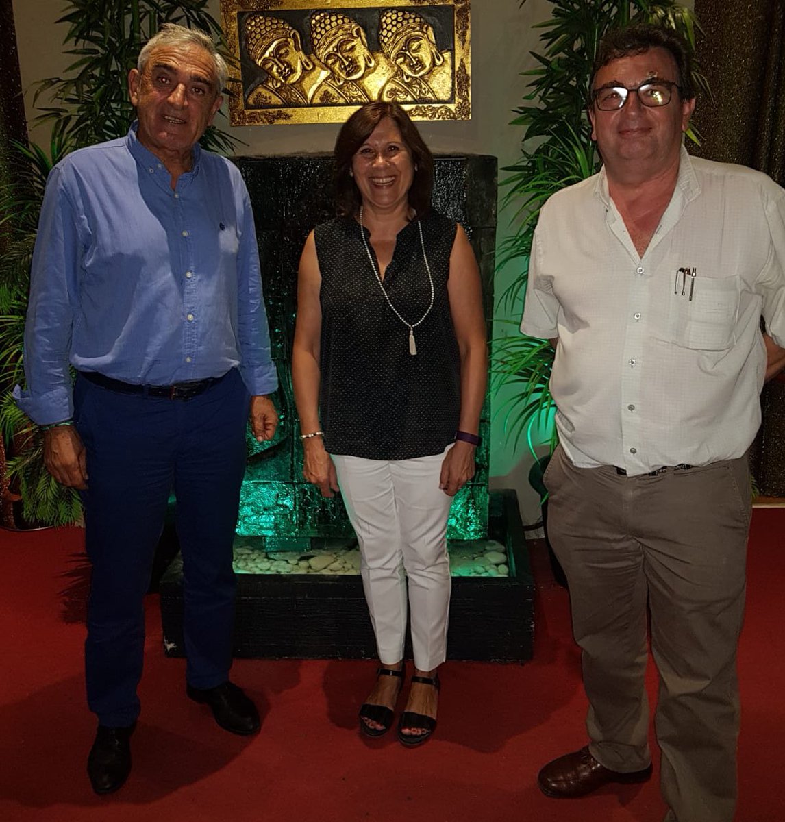 Ahir l'alcalde de #Terrassa, l'<a href="/Alfve/">Alfredo Vega</a>, va estar a la nostra seu. 

Molt agraïts per la seva visita i pel seu interès per la nostra tasca i la cultura!  #CulturaTRS