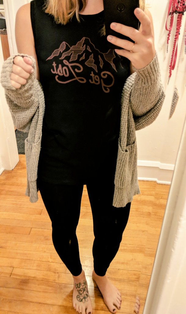 Obsessed with my monthly tee from <a href="/TheParksApparel/">The Parks Apparel</a> that just arrived 😍