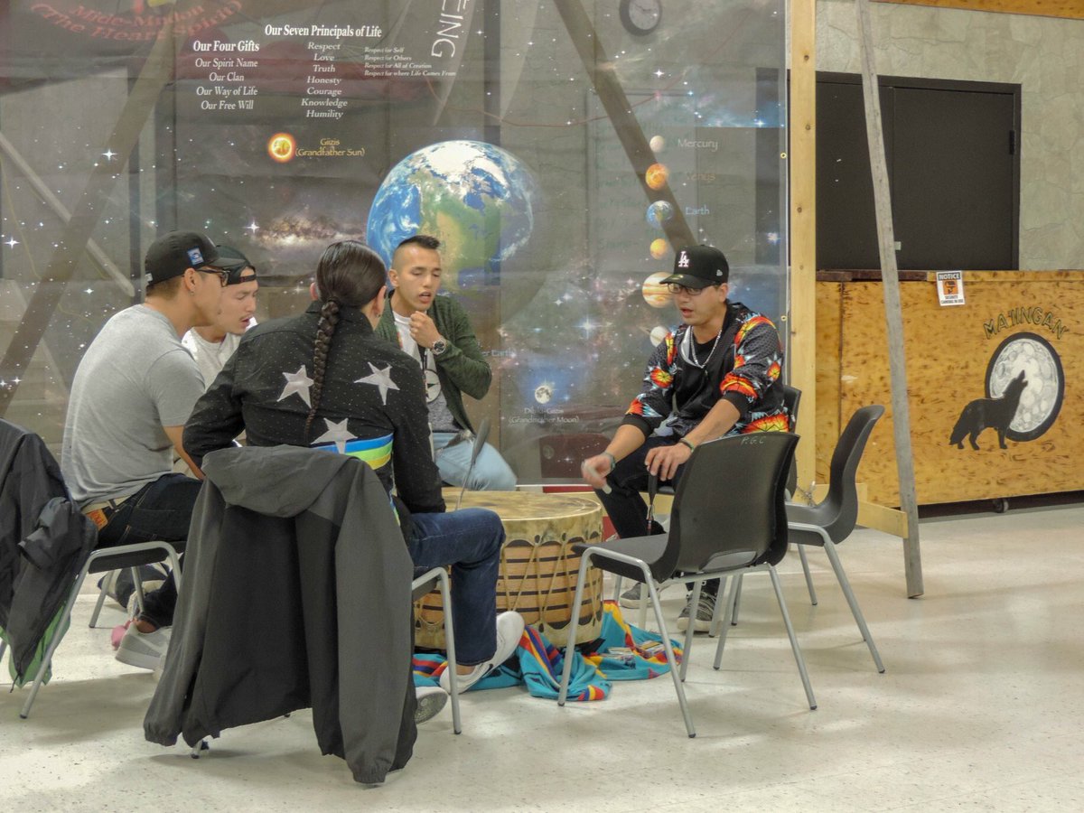 AMCMBChiefs's tweet photo. The AMC recently visited Peguis First Nation to discuss child and family wellness. Over 40 Band members attended the visit, which started with a smudge and a welcoming song from the Loud Eagle Drum Group. #PeguisFirstNation #Manitoba https://t.co/IRS6GMKVKp