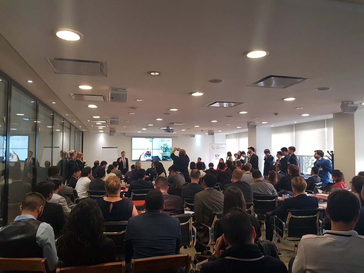 SebasOseroff's tweet photo. @EY_Argentina @Fransantolo @scalabl @G20_YEA Gracias a @scalabl por presentar el Futuro de los Negocios en @EY_Argentina en el marco del #G20YEA. Nota de @LANACION: Matar a la idea para que nazca el negocio: cómo emprender sin morir en el intento - //www.lanacion.com.ar/2173956 https://t.co/6npA6YH63L