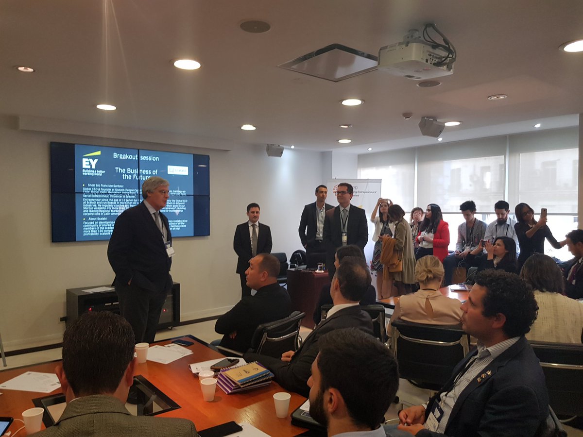 SebasOseroff's tweet photo. @EY_Argentina @Fransantolo @scalabl @G20_YEA Gracias a @scalabl por presentar el Futuro de los Negocios en @EY_Argentina en el marco del #G20YEA. Nota de @LANACION: Matar a la idea para que nazca el negocio: cómo emprender sin morir en el intento - //www.lanacion.com.ar/2173956 https://t.co/6npA6YH63L