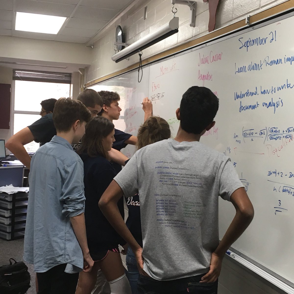 kelsey_dahlberg's tweet image. Today during #DHSPowerHour the @DHS_Vikings Decathlon had a #MathOff, discussed what they could remember from last night’s reading, than quizzed on 🎶 #GoVikes