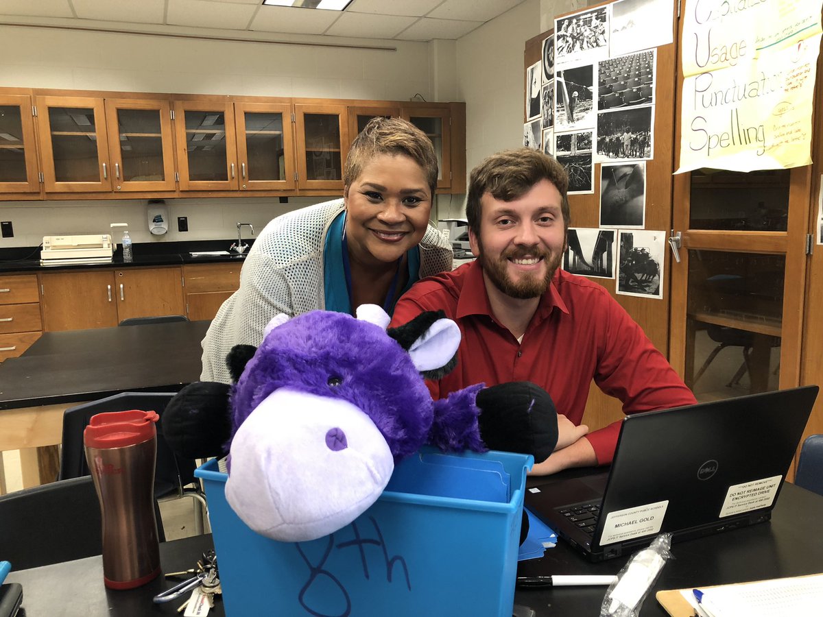 Yesterday I passed on the Purple Cow to Michael Gold, RF6A’s chorus teacher! It was amazing to see all of his singing scholars engaged (and his classroom looks good too)!  Smile! Good job Mr. Gold! #wesoarPR  #6thgradefalcons