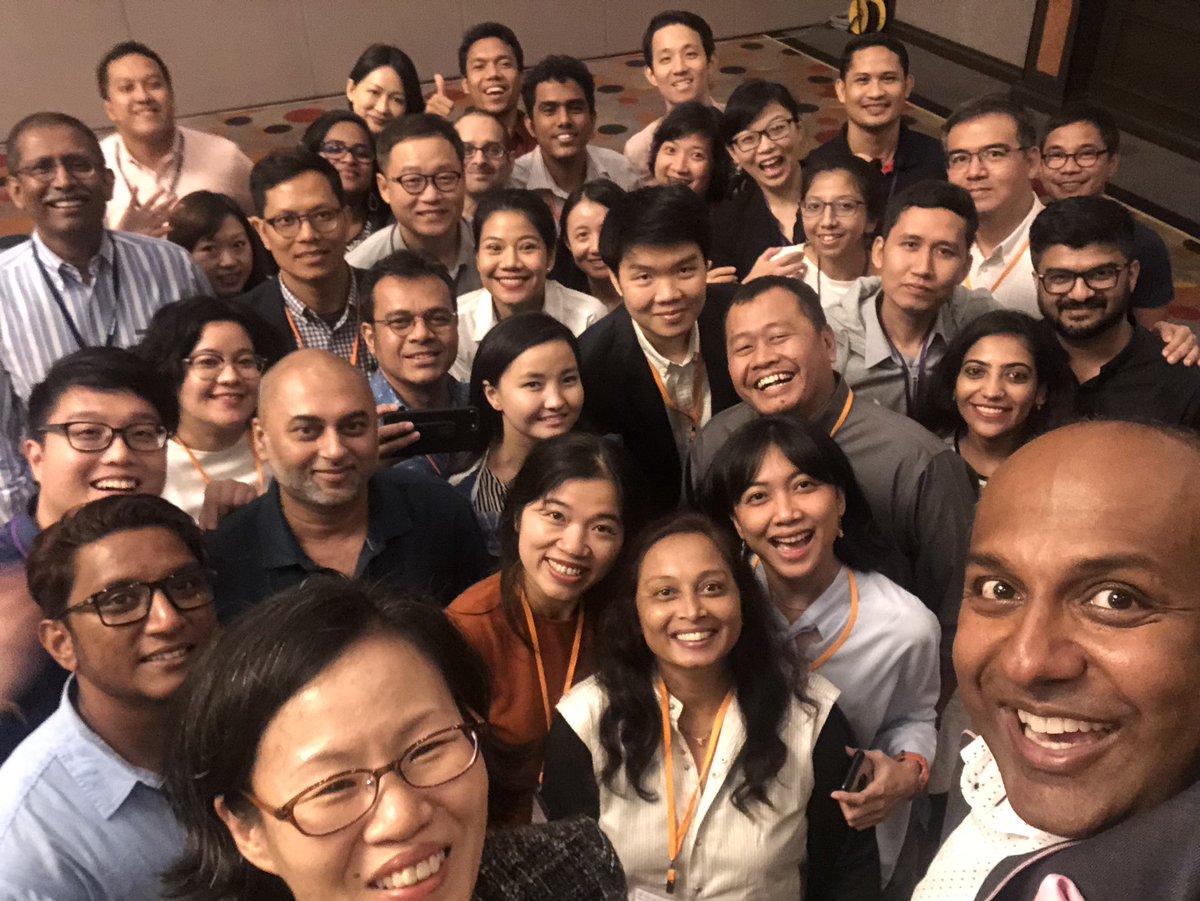 Honored to speak and learn at Asia Journalism Forum in Singapore, organizes by <a href="/Temasek/">Temasek</a> Foundation, <a href="/IPS_sg/">Institute of Policy Studies - IPS</a> <a href="/LKYSch/">Lee Kuan Yew School of Public Policy</a>. Spent the evening w/ journos from a dozen countries!  #ajf2018 #AsiaJournalismForum 🇸🇬