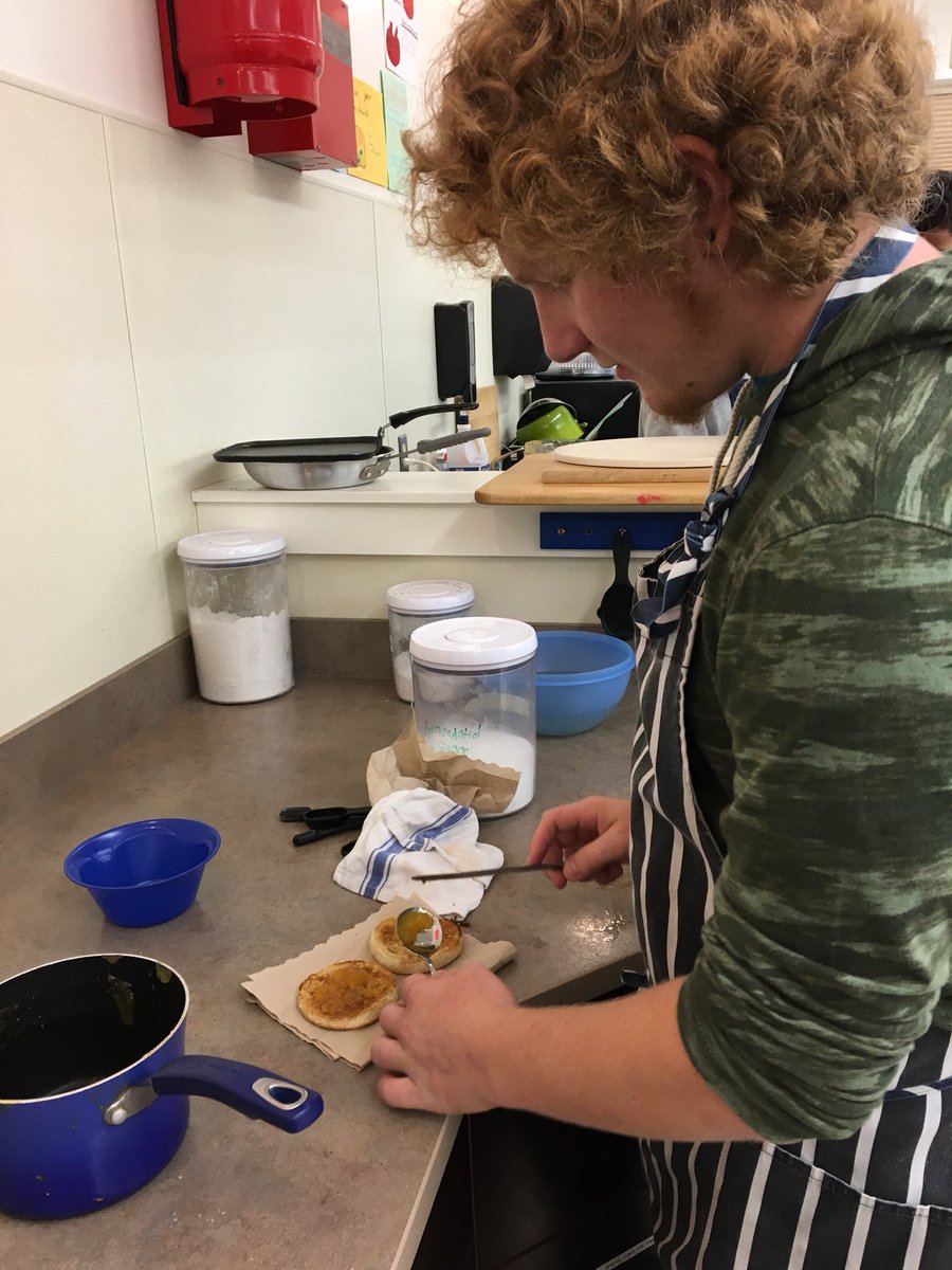 MrsMoralesCBNA's tweet photo. Made and canned peach jam in period 6 yesterday! Thanks to @profeClauss for the donation of peaches! https://t.co/42oqDC2SsH