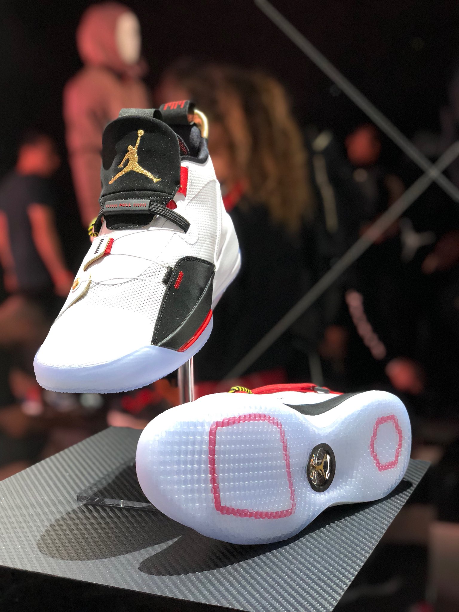 nike air jordan laceless