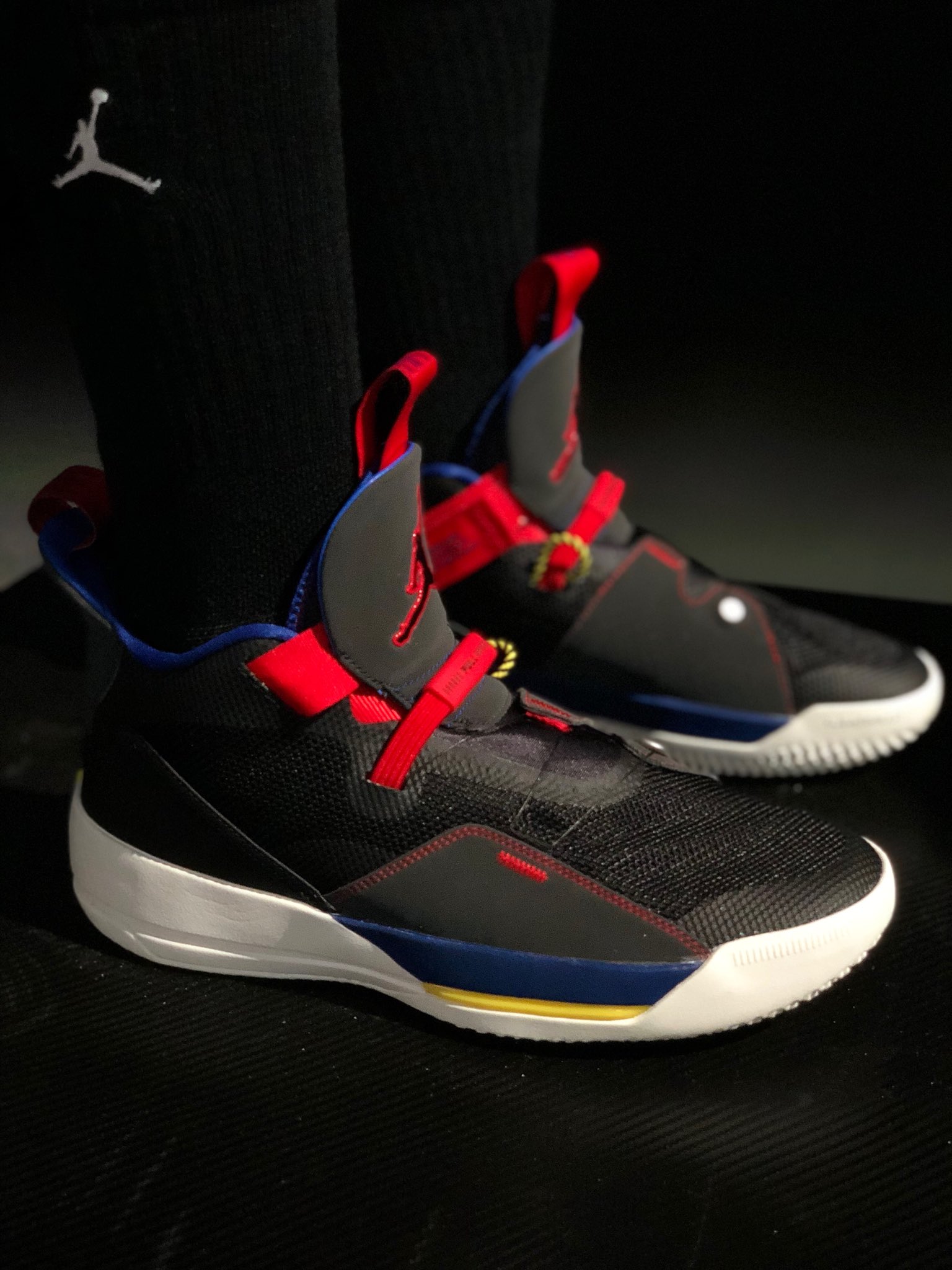 nike air jordan laceless