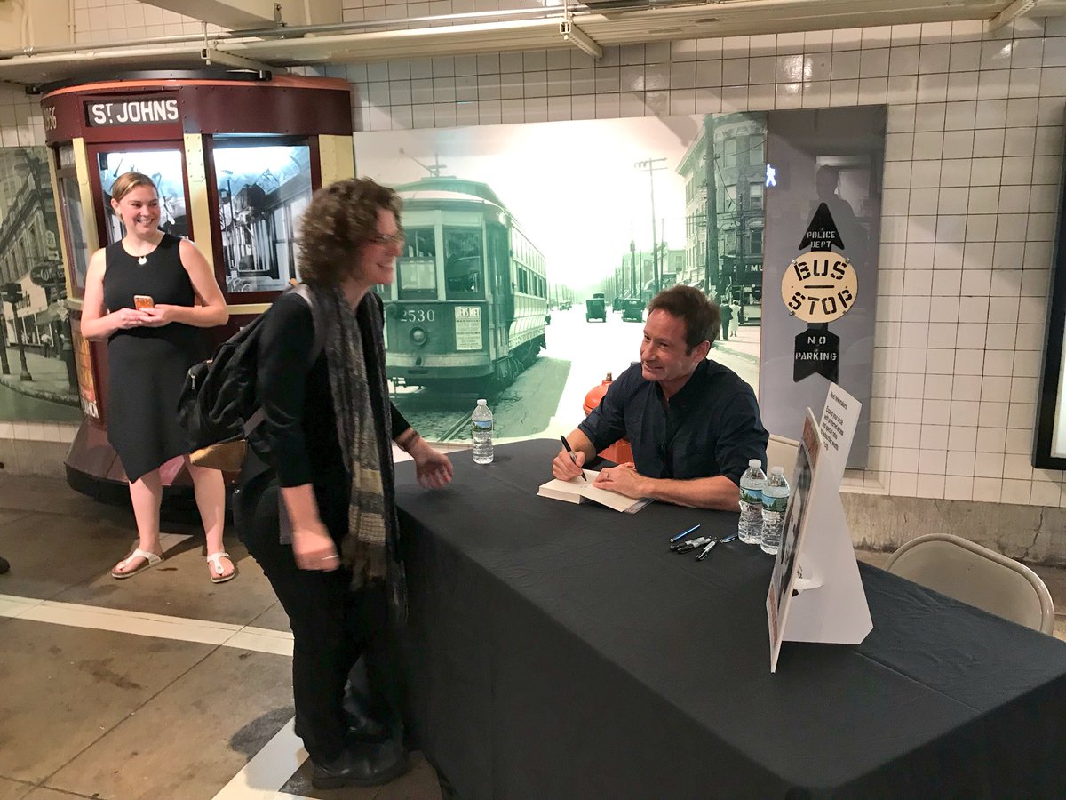 2018/09/20 - David at the Transit Museum in Brooklyn DnlLv1hXsAEU8Nh