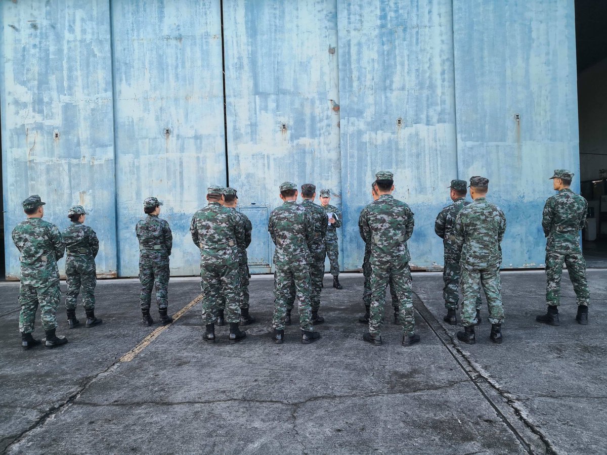AirUnitSAF's tweet photo. From 7:50 AM to 8:00 AM of Sept 21, 2018, PINSP ARGIL JHON B ALBINO, OIC, Admin and Pers Section conducted P.I.C.E. regarding One-Strike Policy on the Used of the Illegal/Dangerous Drugs by DILG Officials and Employee to the personnel of this unit at the front of the PNP Hangar. https://t.co/tBvmEFAh4R