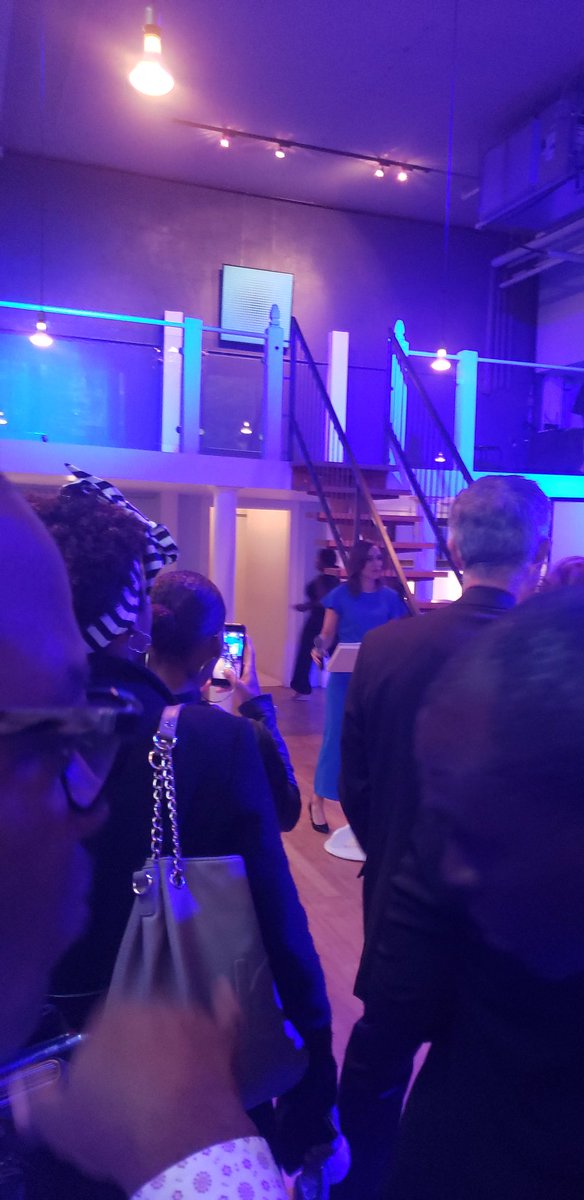 DialloHRBC's tweet photo. Ouverture du #gala de la première édition du #PrixInspirationON de @Passerelle_IDE @TAABCleaning https://t.co/NueO40BMgG