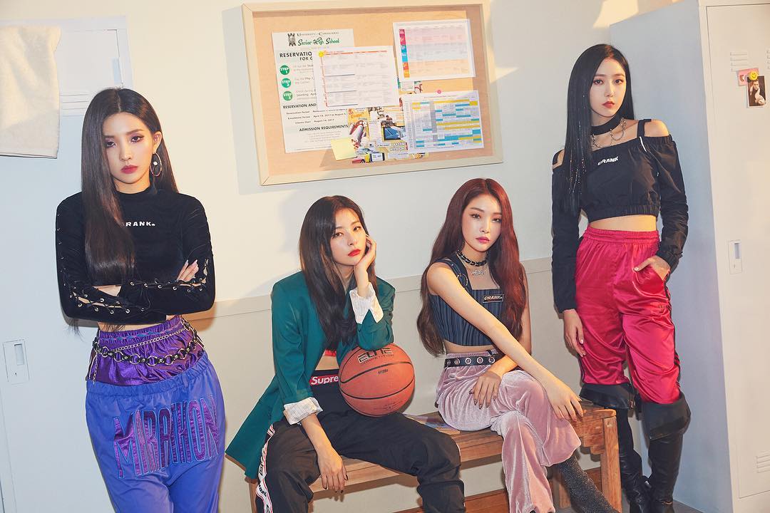 DC_SEULGI's tweet photo. "新 걸그룹" 슬기X신비X청하X소연, 신곡 'Wow Thing' 걸크러쉬 예고 💛

🎤신곡 ‘Wow Thing’은 힙합 비트와 팝 감성이 어우러진 팝 댄스곡

📺오늘(21일) 오후 6시 - 안무 연습 현장 영상 공개

🔗https://t.co/WI7arCkoNo
🔗https://t.co/OX2irMzQtP https://t.co/6agdqzqPxc