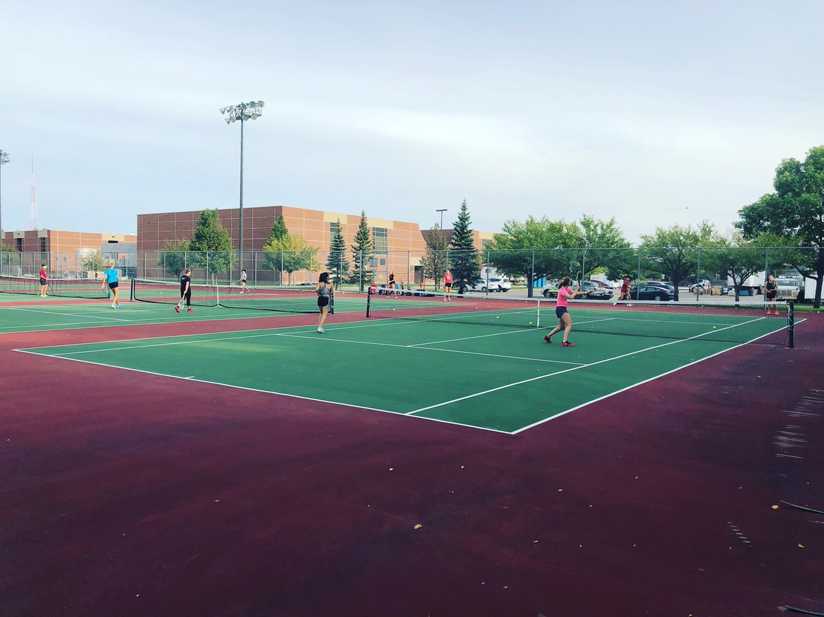 Our first home match of the Fall season takes place at 10am on Saturday, at Discovery Middle school, Courts Plus if it rains vs Nebraska-Kearney #GoDragons