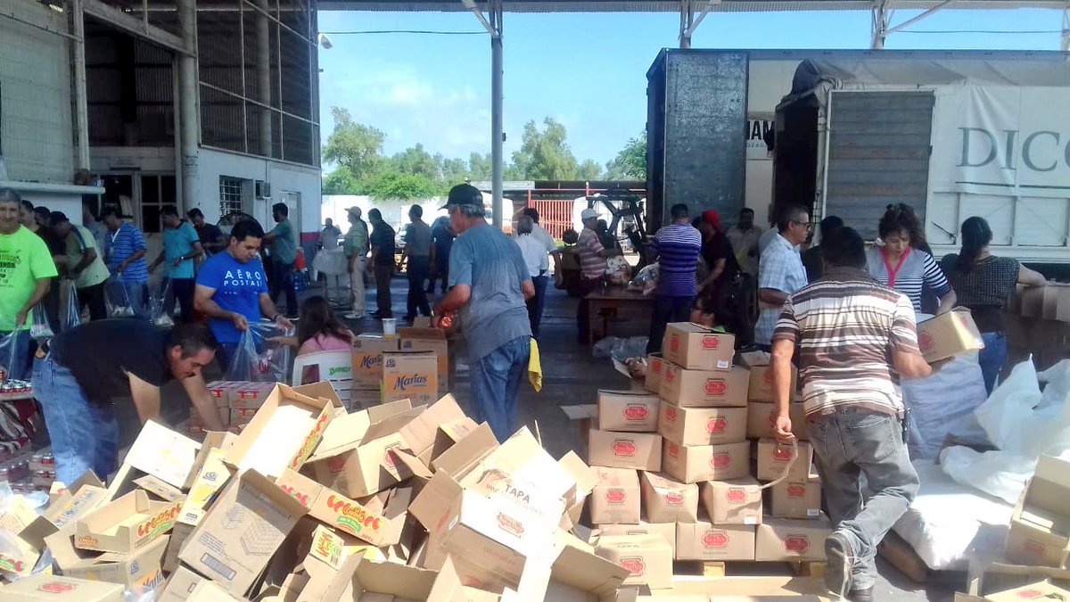 SegalmexDiconsa's tweet photo. #FuerzaSinaloa La Sucursal DICONSA Pacífico respondió a la solicitud de mil despensas realizada por @sinaloagobmx https://t.co/2LdItrARS3