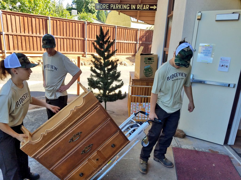 rvrangers's tweet photo. Helping out the Paradise Host Lions Club with some of the heavy lifting in preparation for their semiannual rummage sale tomorrow and Saturday at the Paradise United Methodist Church #rvhswolverine #pusdk12 https://t.co/FVXJ3hDQYk