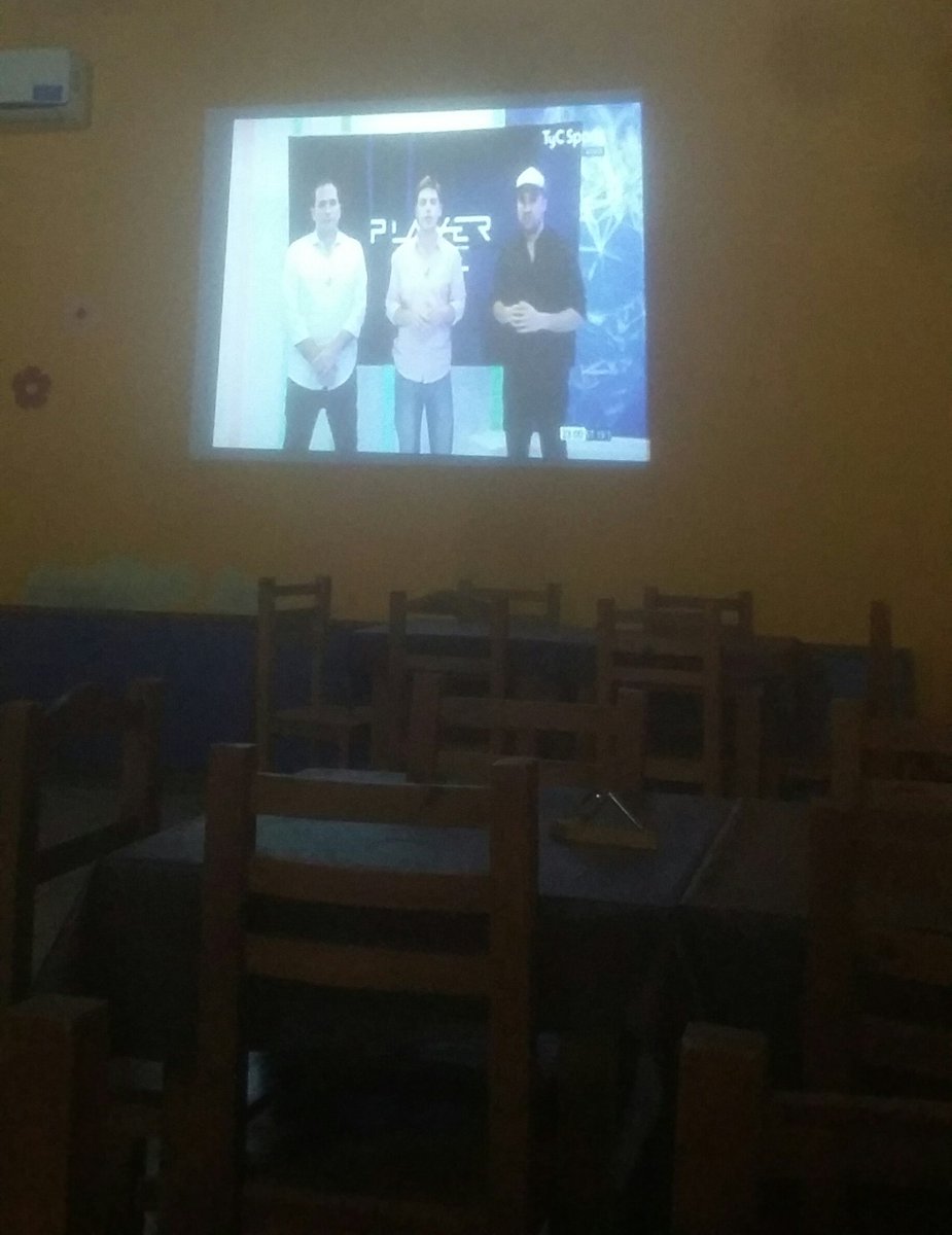 Yesdad84's tweet image. Que grande @creeloyasisera en @PlayerOneTyC 
El nuevo #Cloos