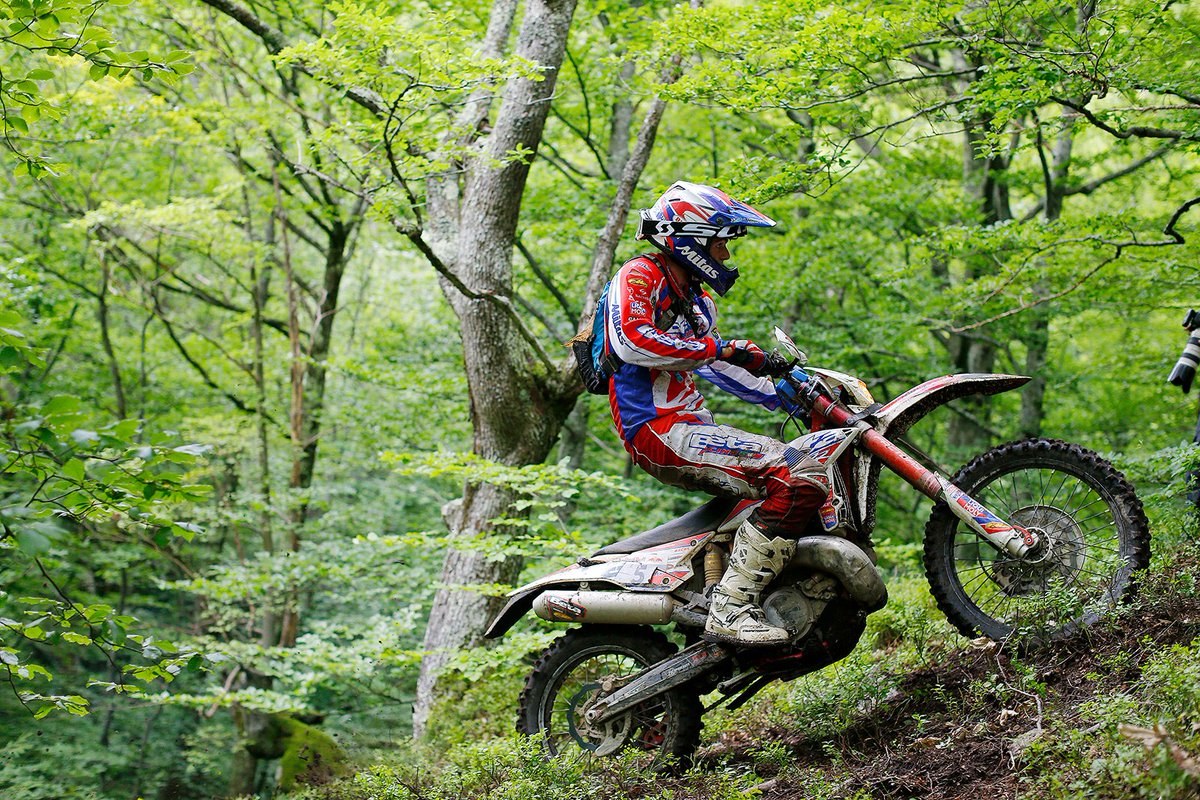 FuelUniverseTV's tweet image. World Enduro Super Series visita el mítico circuito de Hawkstone Park || bit.ly/WESShawkstonep… ||
#WESS #HawkstonePark #Lettenbichler #Bolt