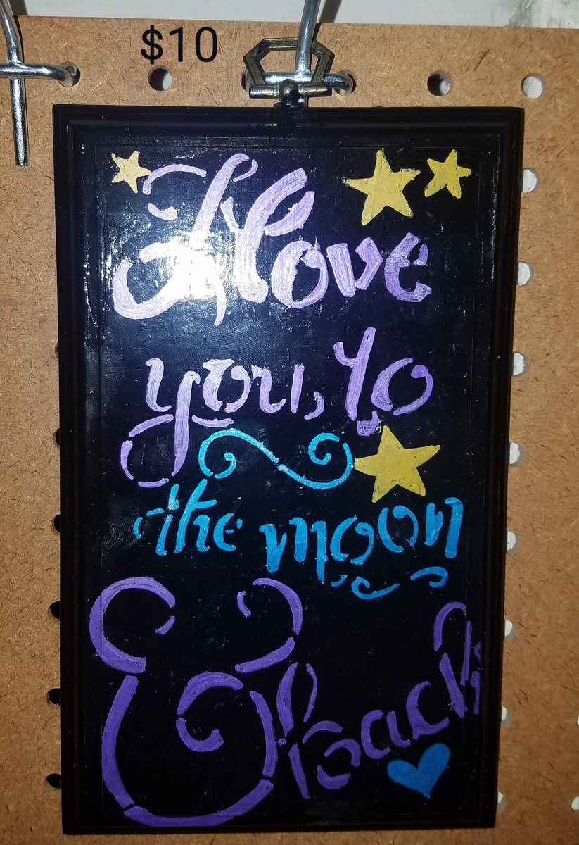 RunwayAnd's tweet image. #RunwayFashionAccessoriesAndDecor