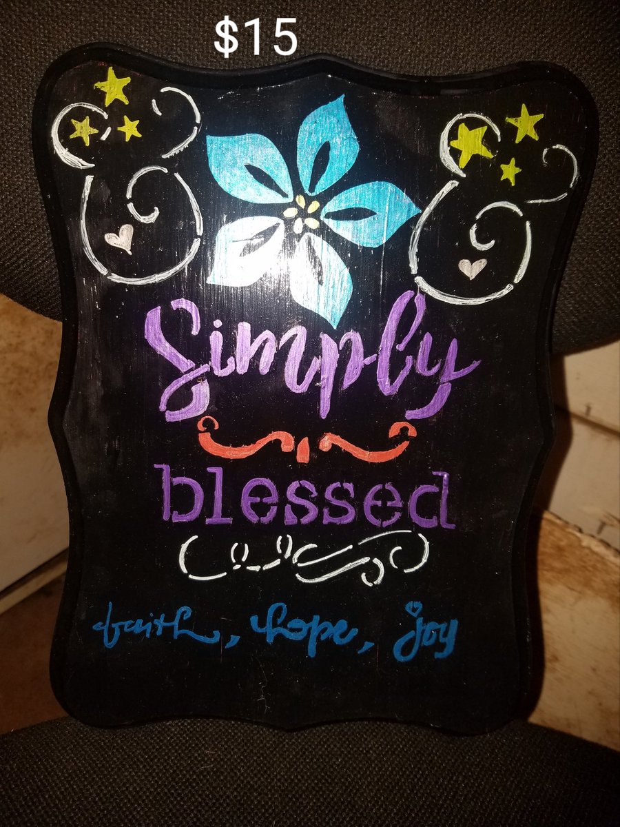 RunwayAnd's tweet image. #RunwayFashionAccessoriesAndDecor