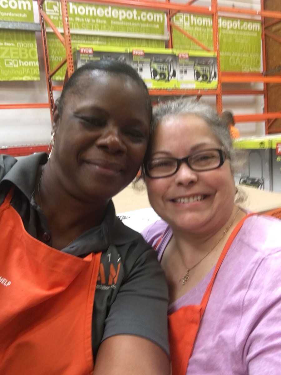 Had a awesome time with my team in South Carolina helping out store 1103. Thanks district 96 and 12 for amazing team work this week. I know our sister and brother stores is more than appreciative. Thanks everyone