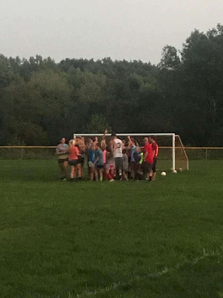 Field Youth Soccer (@fysoccer1) on Twitter photo Coach Misanko and 15 Field Varsity Girls’ Soccer players joined Coach Nader’s U10 Girls’ rec team tonight at practice. The HS players talked about leadership and academics, then played World Cup teaming a HS and FYS player. Thank you Coach Misanko and Field Varsity Girls’ Soccer! Coach Misanko and 15 Field Varsity Girls’ Soccer players joined Coach Nader’s U10 Girls’ rec team tonight at practice. The HS players talked about leadership and academics, then played World Cup teaming a HS and FYS player. Thank you Coach Misanko and Field Varsity Girls’ Soccer!