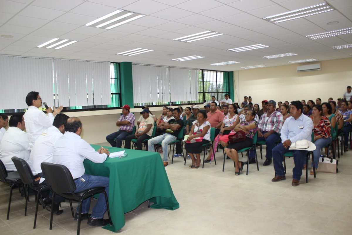 rector_utecan's tweet photo. Se llevó a cabo una reunión informativa con las principales áreas para dar a conocer a los Padres de Familia de los estudiantes de las diferentes carreras, lineamientos, becas y programas académicos de nuestra Máxima Casa de Estudios.

¡Por una Educación con Excelencia y Valores! https://t.co/vKiihy8IN9