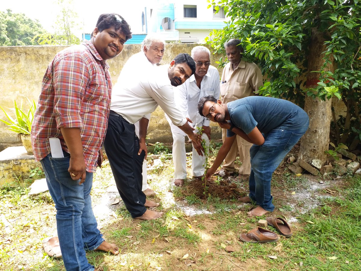 JciTuni's tweet photo. Conducted GO GREEN program under UNSDG &amp; planted 50 smpling at SRI SARASWATHI SISU MANDIR  #jci #jciindia #GoGreen #unsdg #changebeginswithme #impact #im4u #zone4 #greenrevolution #saveearth https://t.co/fgh9rqUUPW
