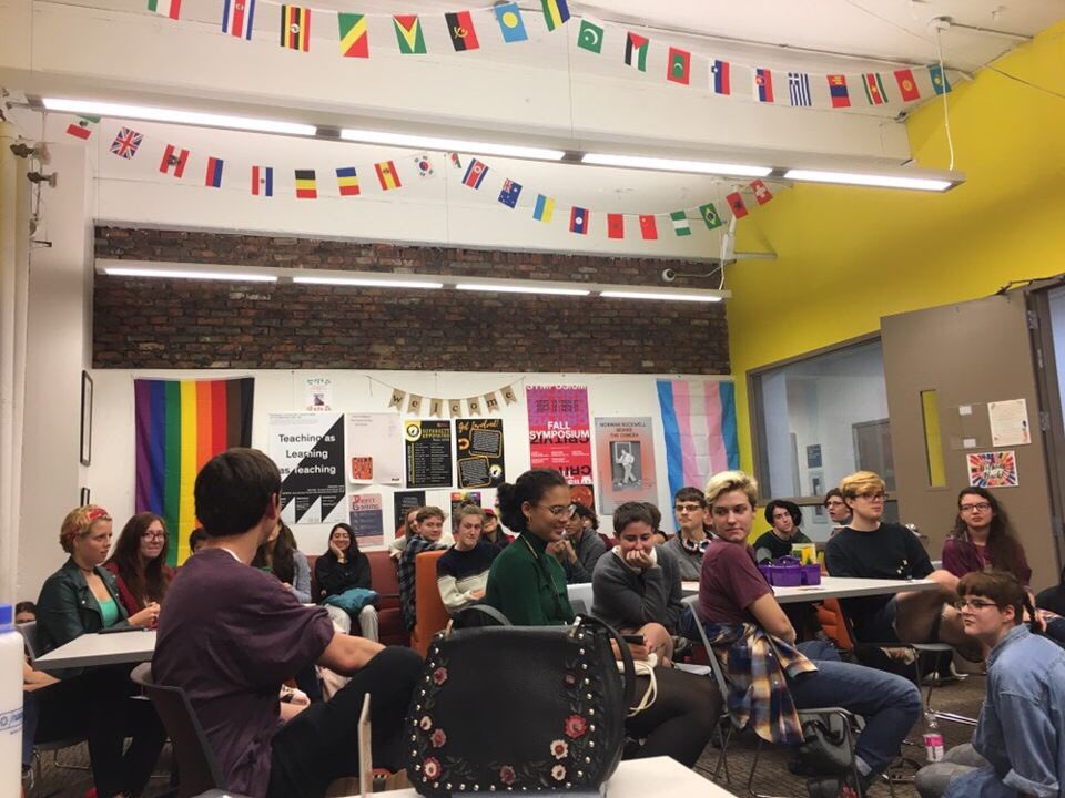 QueerPratt's tweet photo. We had a great (early) Bi Visibility Day discussion! Big thanks to everyone who joined us tonight 💙💜💖 https://t.co/KAGmq6dg1e