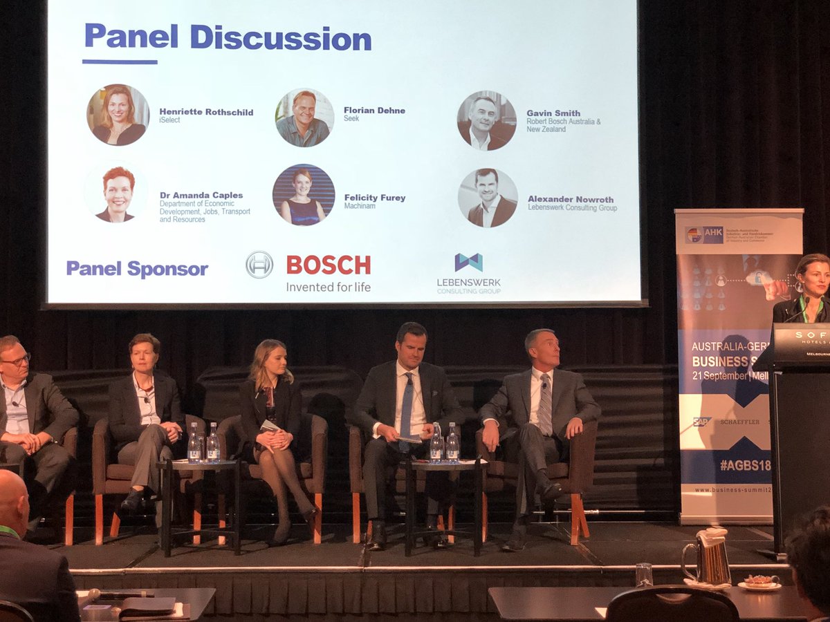 GermanChamberOz's tweet image. Great Panelists on Stage for our Future Work Skills Panel #STEM #AGBS18