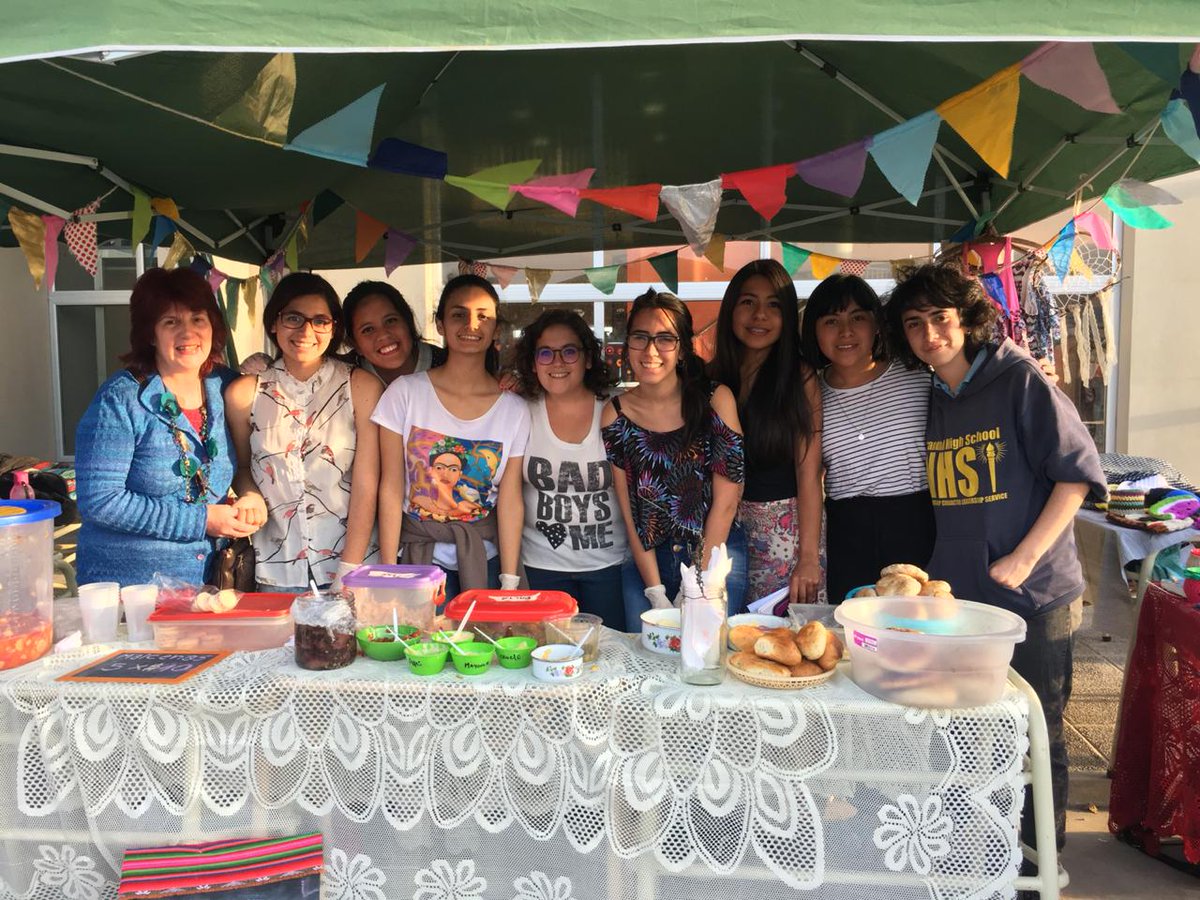 esc_6002's tweet photo. #LlegoLaPrimavera Día del arte y día del estudiante. Tomas Cabrera 6002 con Esc de música 6003 e Ispa 6004🎉🎉🎉 @aniberruezo @DgeSuperior @MEducacionSalta @SaltaArtistica https://t.co/d7a1Jw2zrz