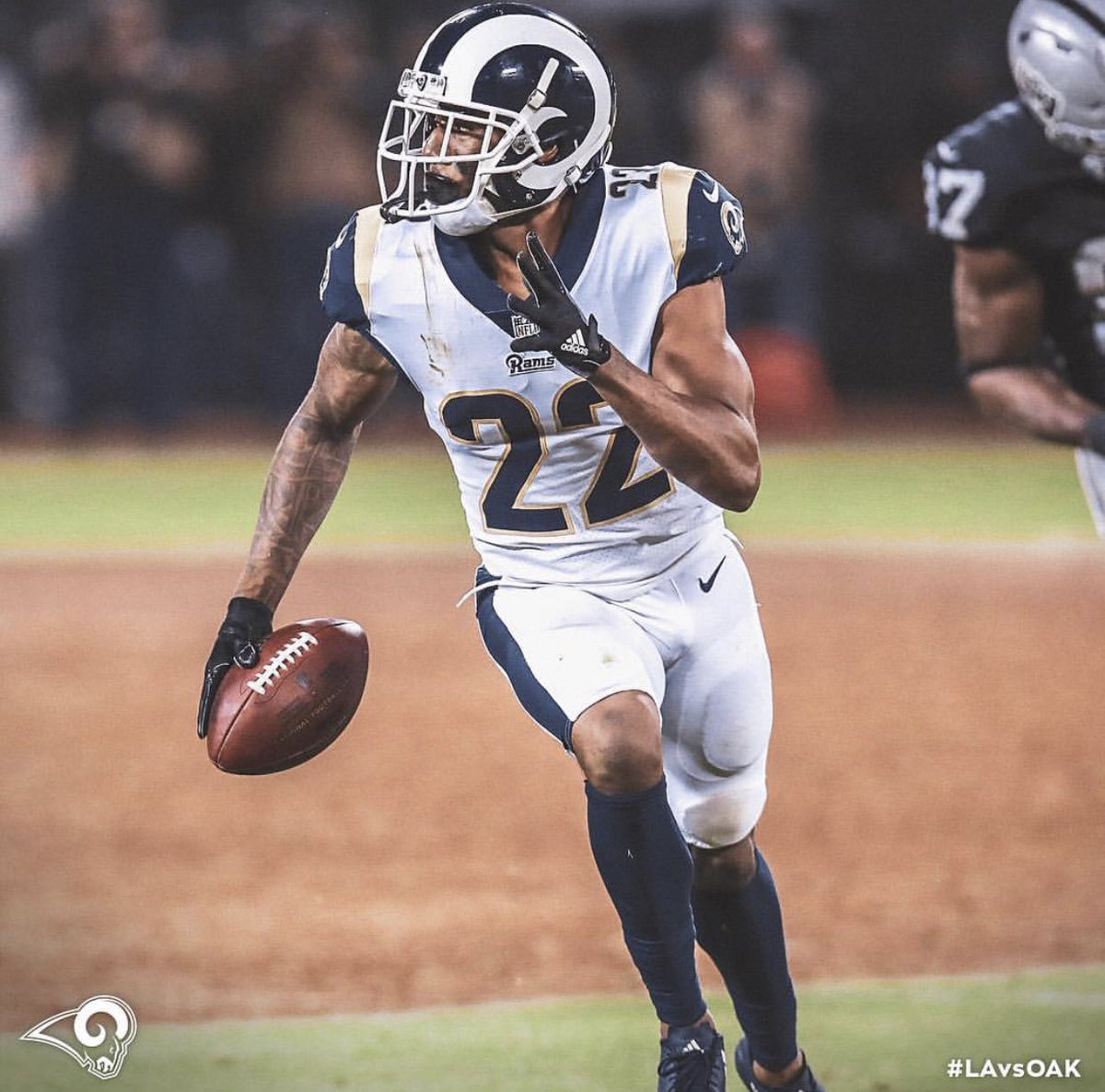 RamsMFX's tweet photo. MFX Rams Notch the first Win 34-20 #HornsUp #TheMFX #MFXRams #Madden19 https://t.co/b6zjAUvgfA