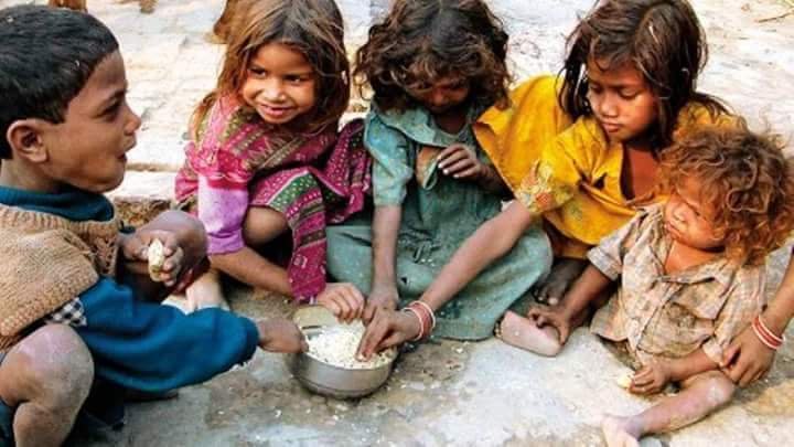 JyotiSharma___'s tweet image. अपनी #बेइन्तहा भूख से वो यूँ #तर गया  😊
किसी की #झूठन से भी खुशी खुशी #पेट भर गया.........😥

#Dont_ #waste_your_food🙏🙏