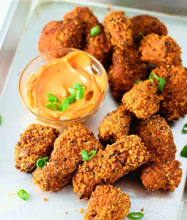 GreenQueenHK's tweet photo. VEGAN #vegan Gochujang Tempeh Wings ๐๐ฟ๐
Recipe & ๐ท by: @thecuriouschickpea
#reciperepost #foodiefeature
The best day of the week has arrived, when we can finally look forward to some rest and weekend peace!
Gochujang is a Korean sweet, savory and spicy red chili pasteโฆ https://t.co/z75AfXtojB
