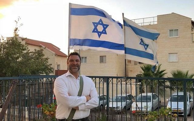 GedaliahBlum's tweet photo. "Give me the date that Palestine was established as an Arab country and I will plant your flag on my house"
@arifuld https://t.co/mCbiRLaPTS