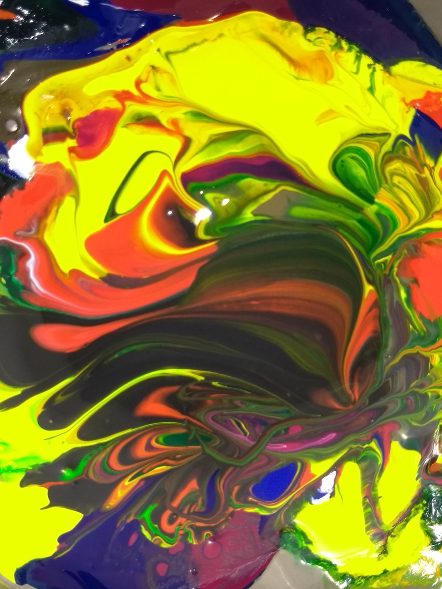 seeking the harmony of colors ^^ °instagram.com #acrylicpainting #artists #paint #abstractart #abstract #artoftheday #portrait #paintings #artgallery #fluidart #colors #artworks #artnewyork #artmiami #artmusic #newyorkgallery #fluidart