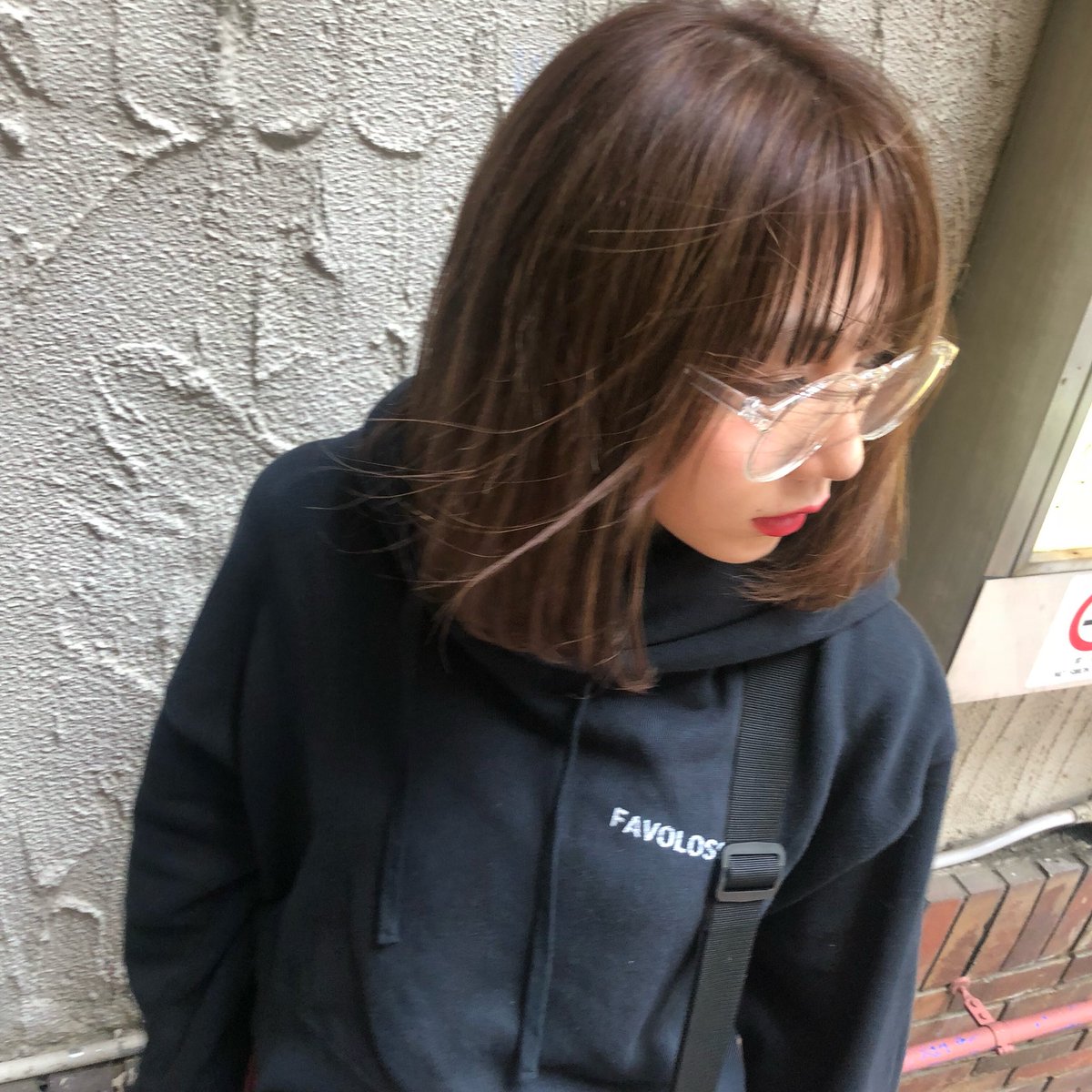 古川優香 Twitterissa これくらいのクリアのフレームでかいめがねないかなぁ 最近はもう秋服