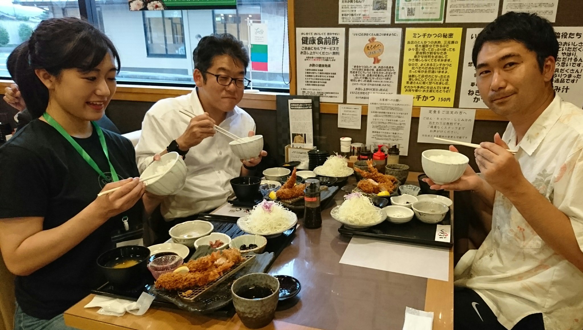 とんかつ屋まるかつ奈良 on Twitter "北海道東神楽町の山本町長をお招きしての試食会はおかげさんで盛況