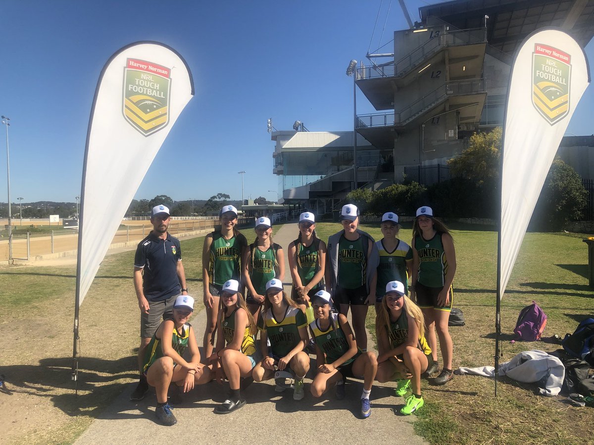 Ricky_Hetho13's tweet photo. The daily touch double at @NewcastleRaces goes to Hunter Sports HS. Winning both division at the Yr 7/8 @CityNewcastle All Schools. #statefinalbound #stepslidetry https://t.co/cnGGFTovgW
