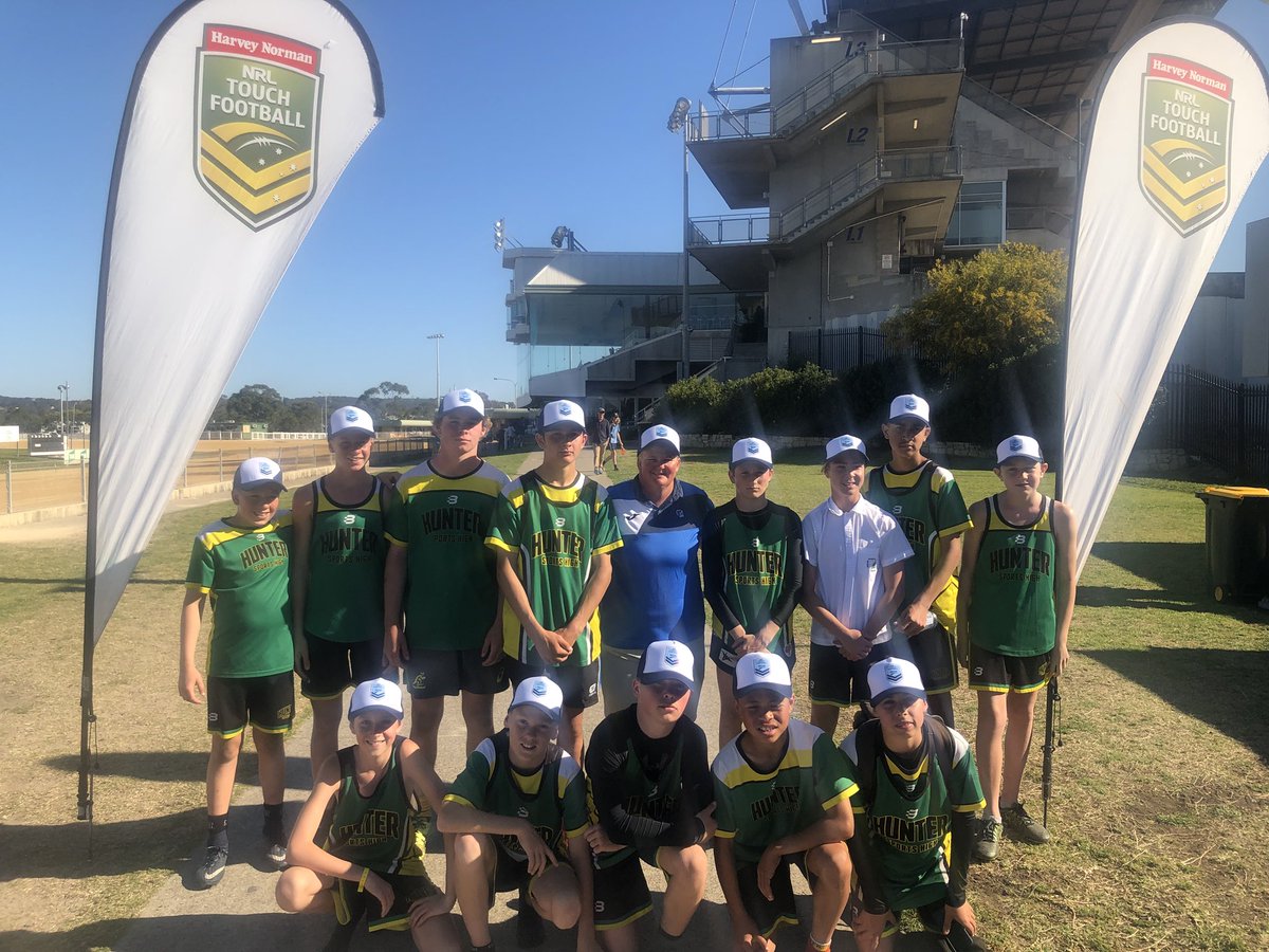 Ricky_Hetho13's tweet photo. The daily touch double at @NewcastleRaces goes to Hunter Sports HS. Winning both division at the Yr 7/8 @CityNewcastle All Schools. #statefinalbound #stepslidetry https://t.co/cnGGFTovgW